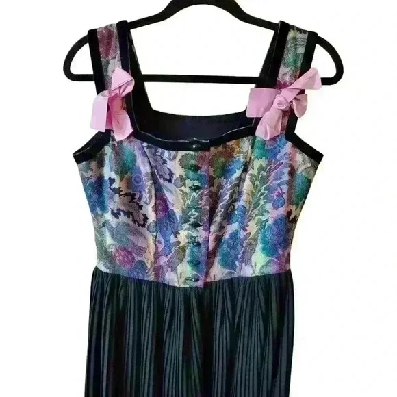 Sportalm Austrian Kitzbühel Floral Tapestry Button Bodice Pleated Skirt Dress 8.